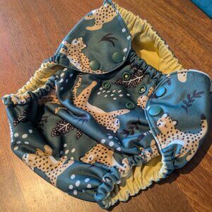 Esembly Outer Diaper Cover (Size 2) - Green Cheetahs